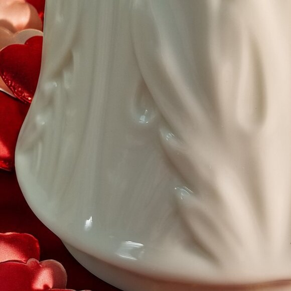 Lenox Woodland Collection Porcelain Vase Embossed Retro Elegance Charm Set-2 - Picture 6 of 8